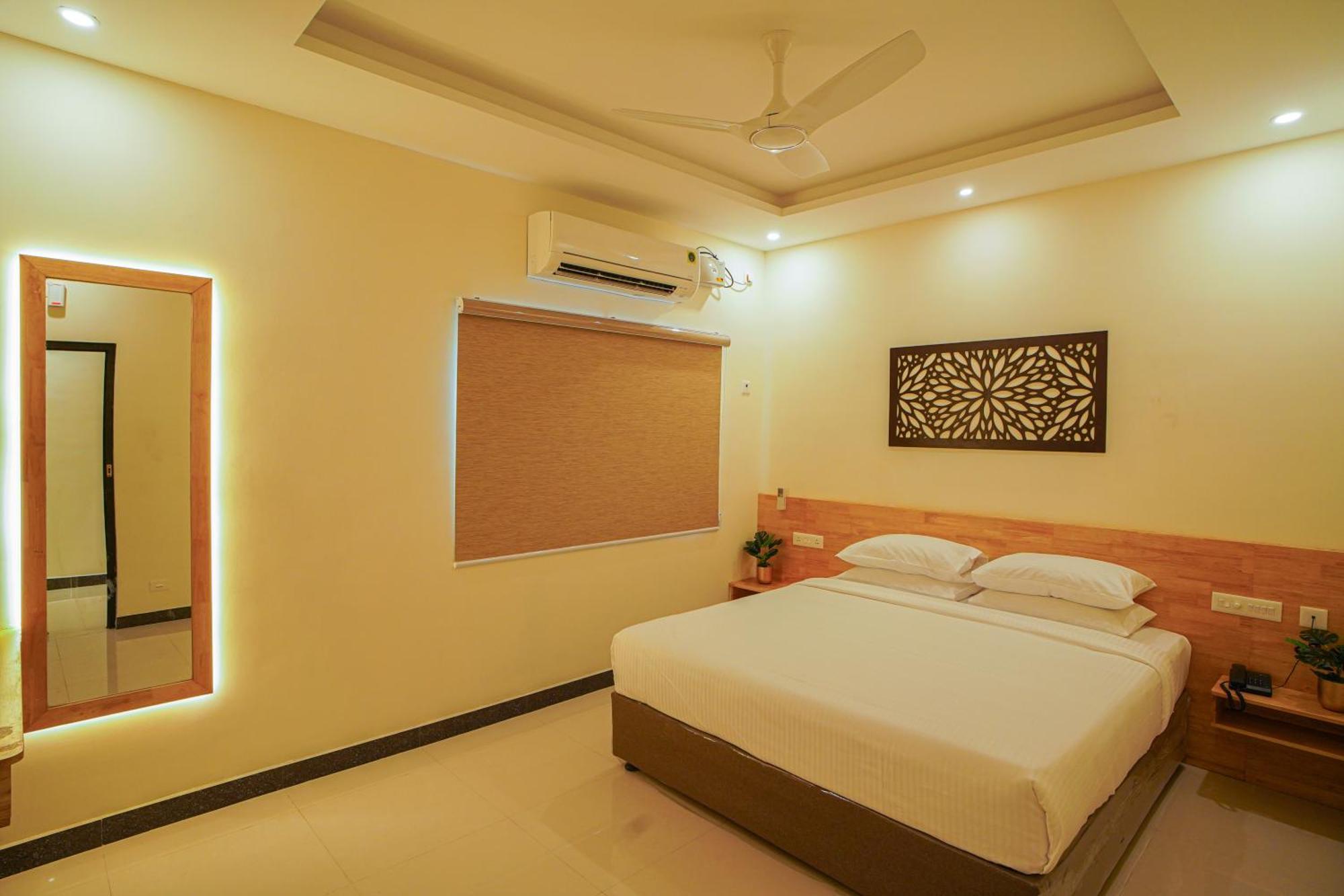 Hotel Tpc Camphor Tiruchirappalli Exterior foto